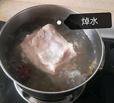 空气炸锅做脆皮五花肉怎么做（空气炸锅脆皮五花肉教程指导）