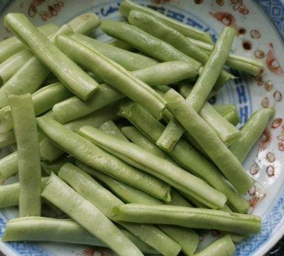 豆角和虾能一起吃吗（鲜虾豆角制作步骤分享）