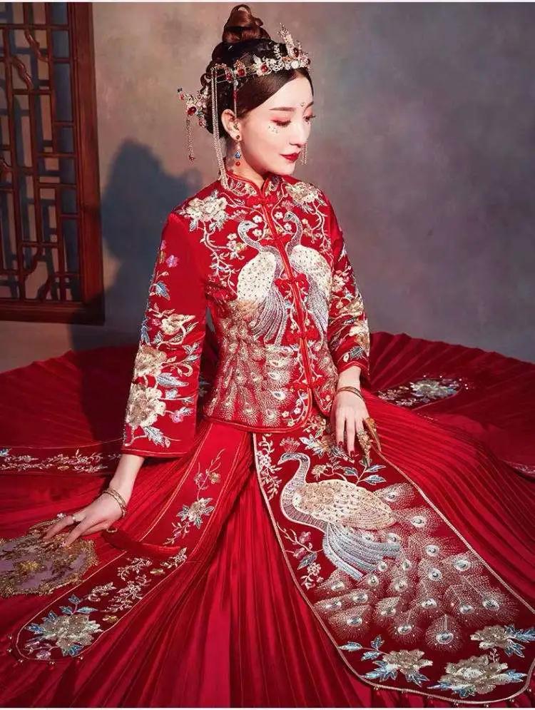 结婚出门穿什么衣服(女方结婚穿什么衣服好)