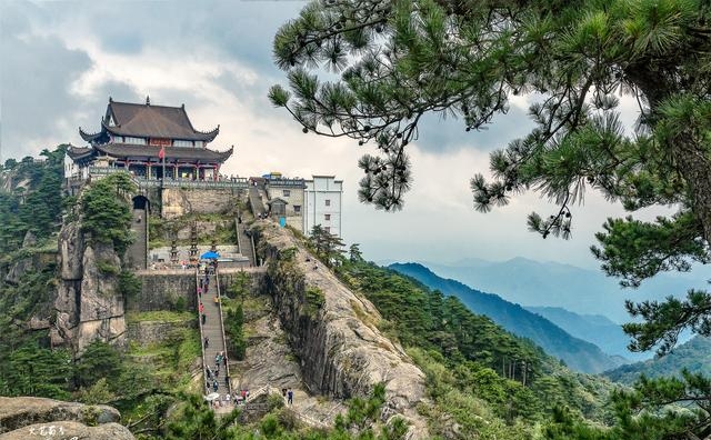 中国的名山大川有哪些呢（安利一生必去的6座山）