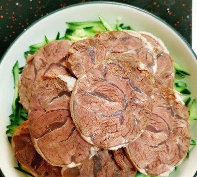 牛肉和黄瓜可以一起吃吗（秘制黄瓜拌牛肉家常做法）