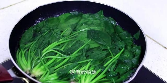 菠菜怎么保存新鲜不烂呢（家用菠菜正确的长久保存方法）