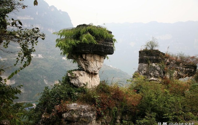 长江三峡指的是哪三峡呀（给你们详细介绍长江三峡）