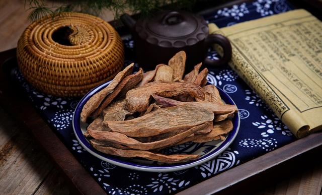 锁阳泡酒的功效与作用是什么（详细介绍食药两用的药材锁阳）