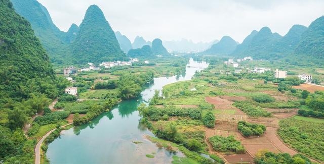 广西好玩的景点排名榜推荐（广西旅游必去的10大景点）