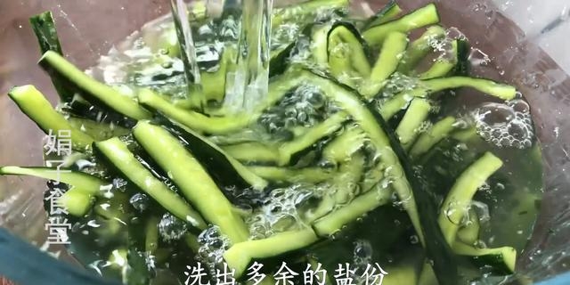 腌黄瓜条怎么腌制好吃（快速腌黄瓜的方法）