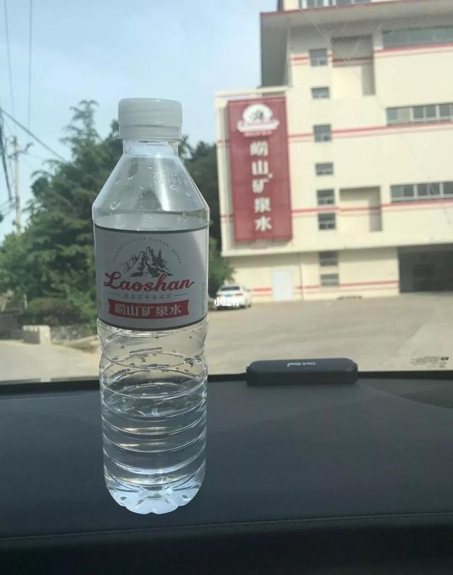 中国矿泉水品牌有哪些（全国销量最高的8大天然矿泉水）