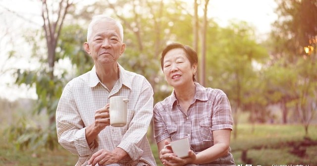 茶喝多了失眠怎么办呀（教你正确喝茶不失眠的方法）