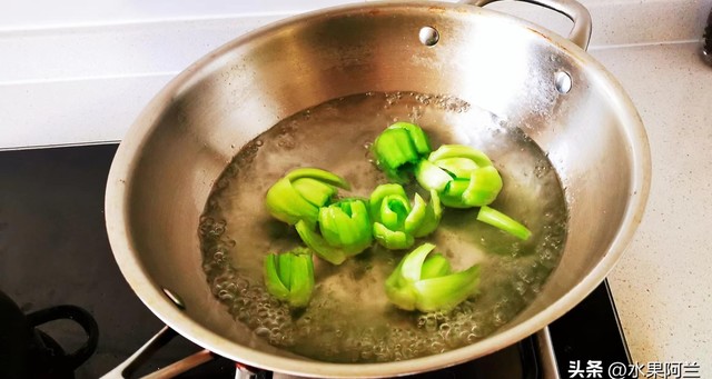 家常炒油菜怎么做好吃（肉末蒜香油菜的种家常做法及步骤）