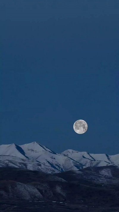 月亮手机背景图片_月亮图片壁纸（图文）