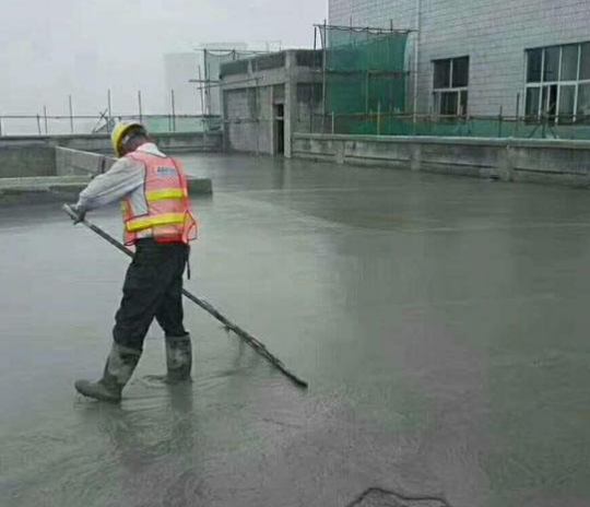 家庭打水泥地面步骤有哪些