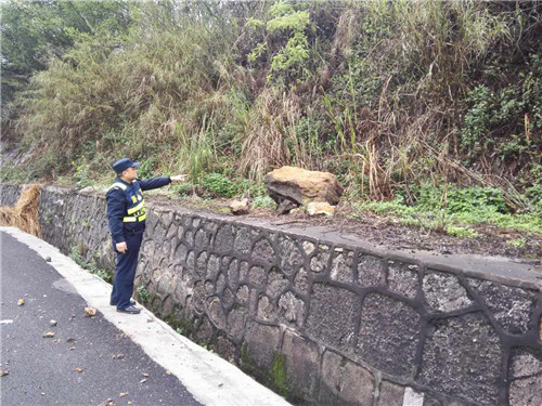 3米高挡土墙基础要多大