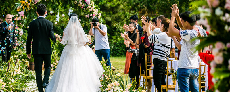 梦到和男朋友举办婚礼 