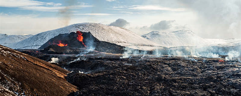 梦到火山爆发逃跑什么预兆 