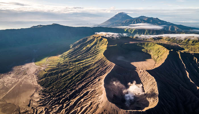 梦到火山爆发逃跑什么预兆 