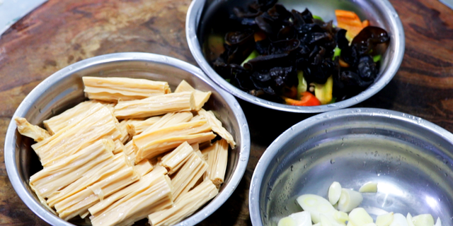 清淡的食物菜谱有哪些（这6道清淡素食菜不油腻）